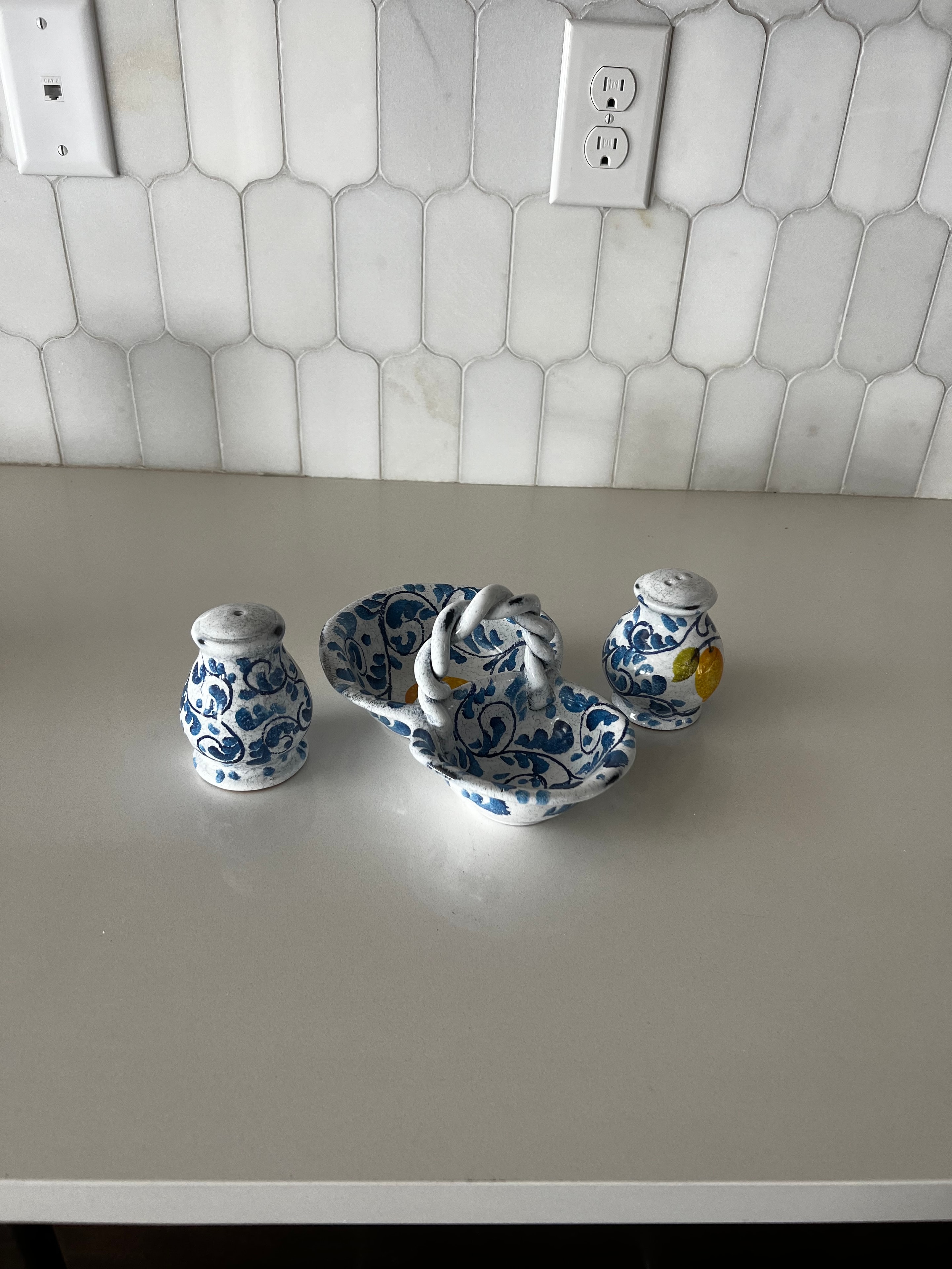 Ceramic Salt & Pepper Shakers with Tray