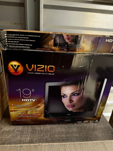 Vizio 19" LCD HDTV