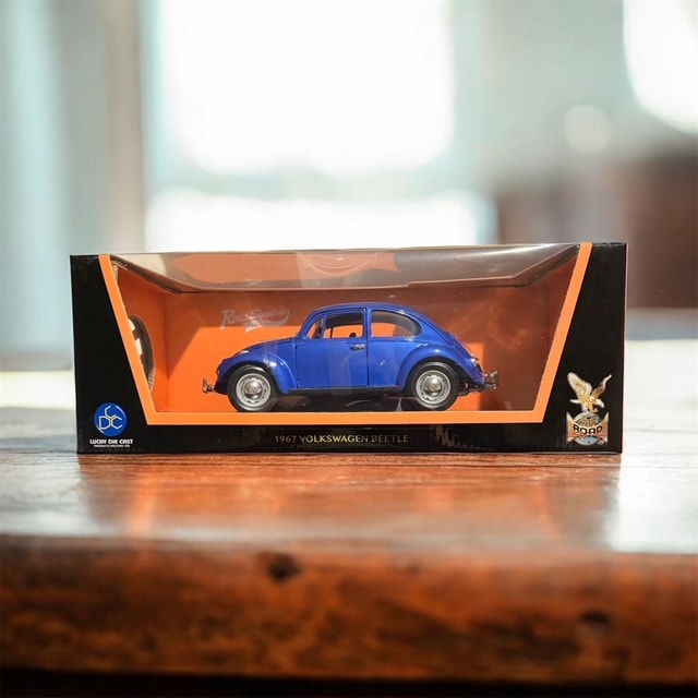 Road Signature 1/18 Scale 1967 Volkswagen Beetle