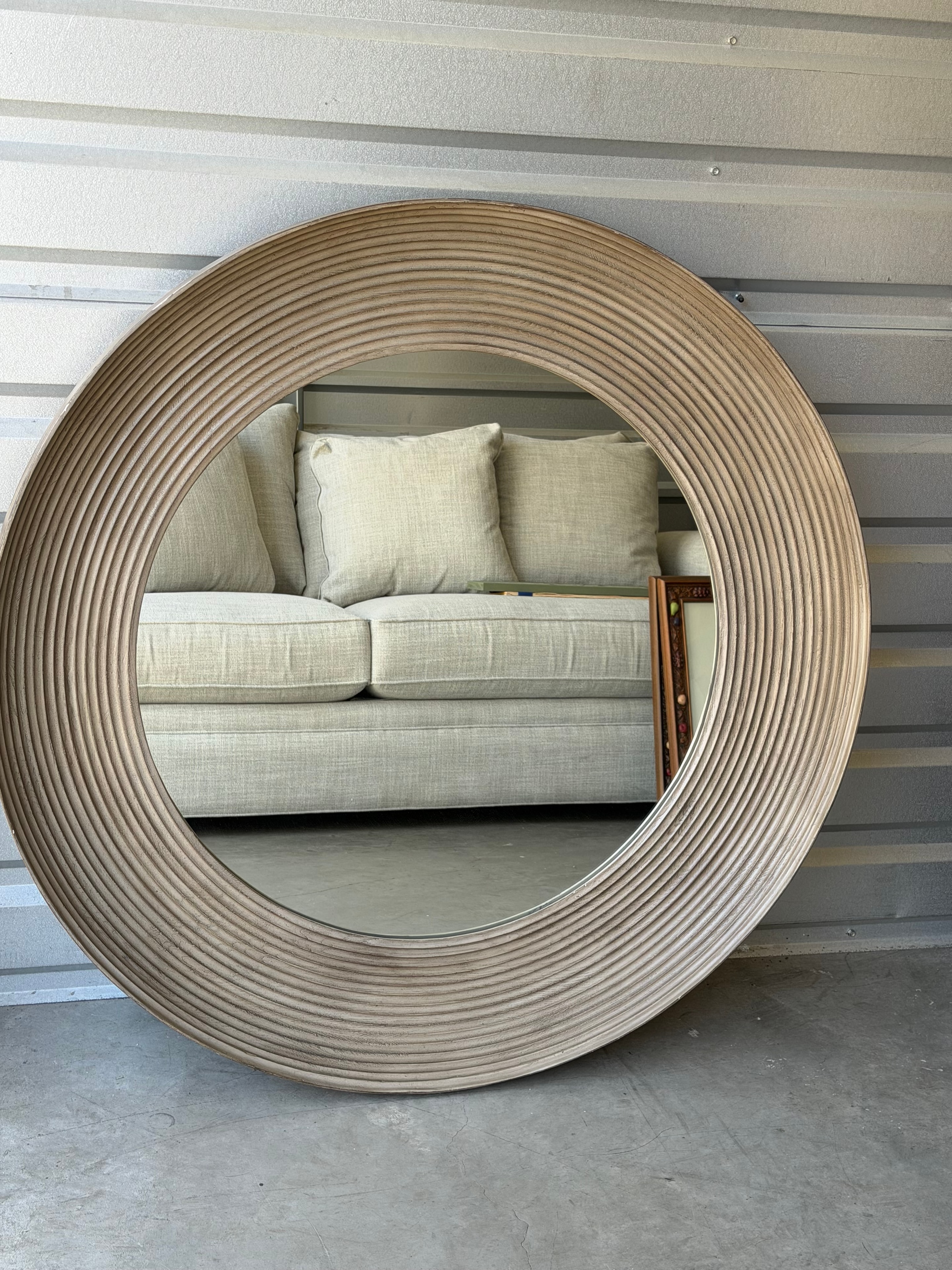 Ribbed Mirror